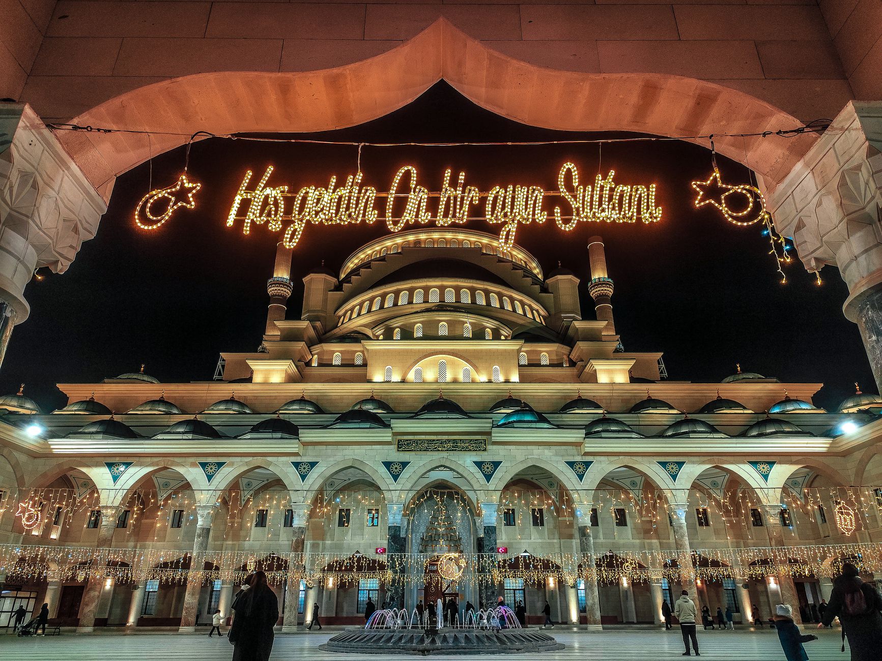 Ramadan w Turcji oczami turysty: co wypada, a czego unikać